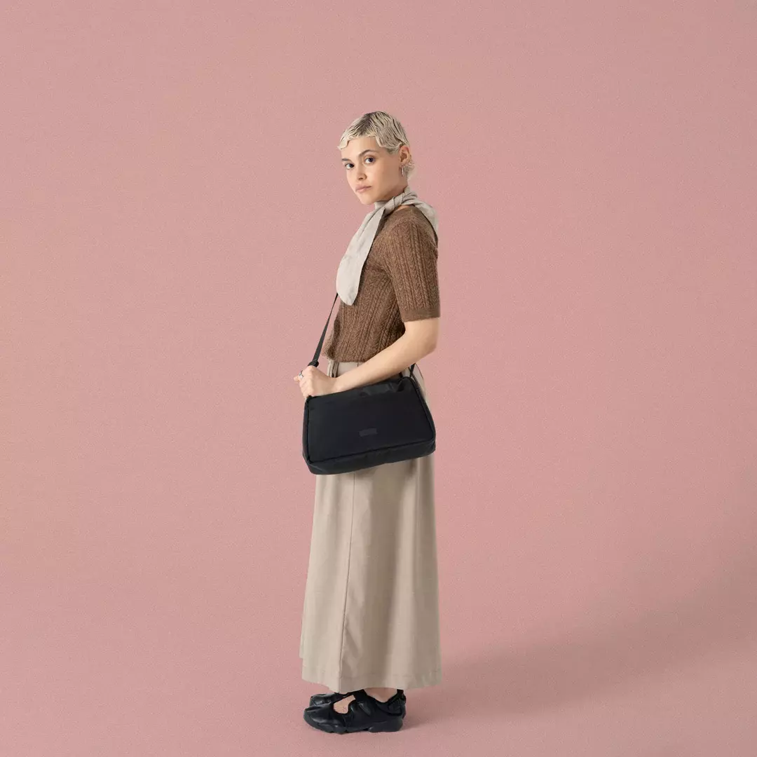 Ucon Acrobatics Emi Moss Black Tasche vegan schwarz